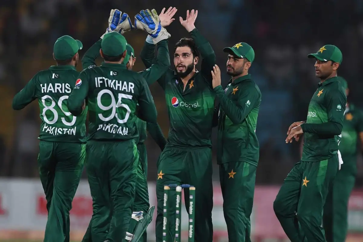 From Blazing Debut To Silent Exit: Usman Khan Shinwari Hangs Up Pakistan Jersey