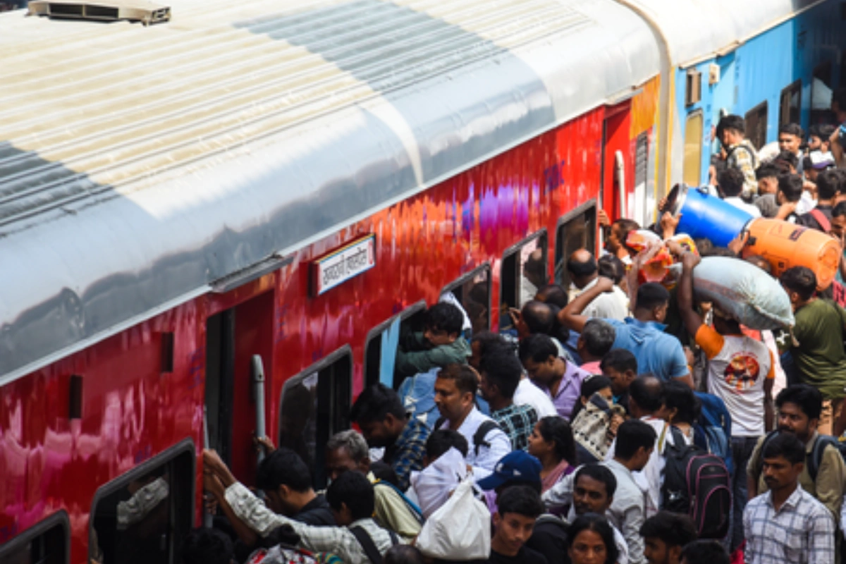 Indian Railways To Run 8,000 Additional Festive Trains To Tackle Diwali, Chhath Rush
