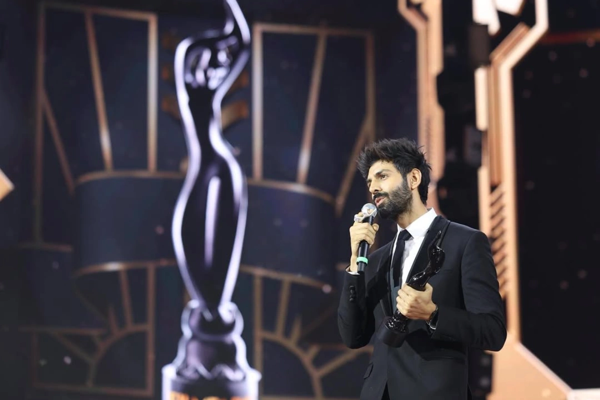 Kartik Aaryan Wins First Filmfare Best Actor Award For ‘Chandu Champion’