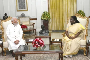 Prime Minister Modi Visits President Murmu To Exchange Diwali Greetings At Rashtrapati Bhavan