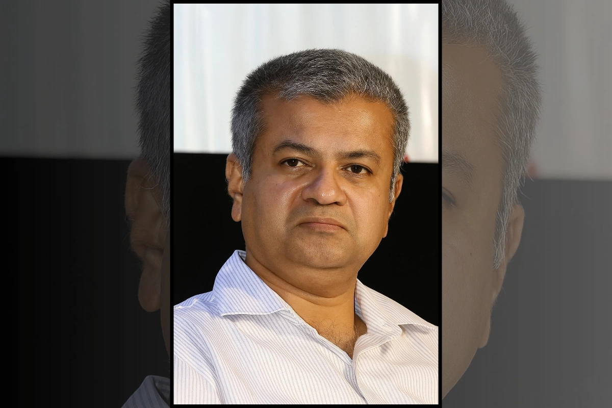 Kerala IAS Officer Raju Narayana Swamy Honoured With Lifetime Achievement Award By SIMATS