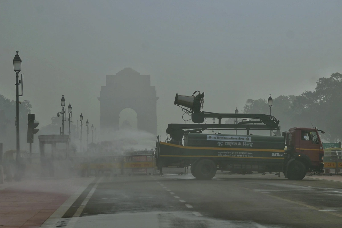 Severe Pollution Grip Tightens On Delhi-NCR; AQI Crosses 500 Mark