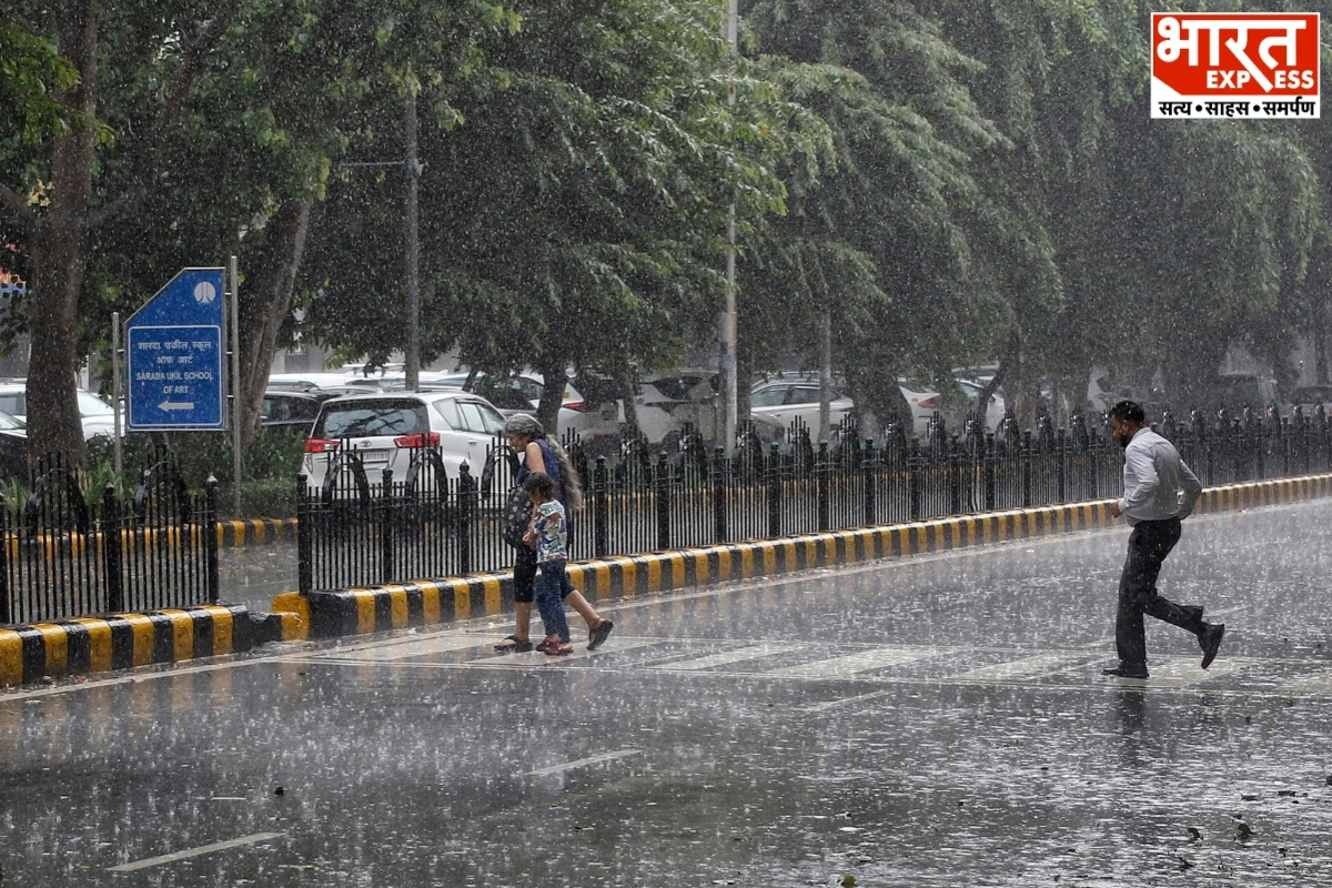 Late September Rain Brings Winter-Like Chill To Delhi-NCR As More Showers Loom