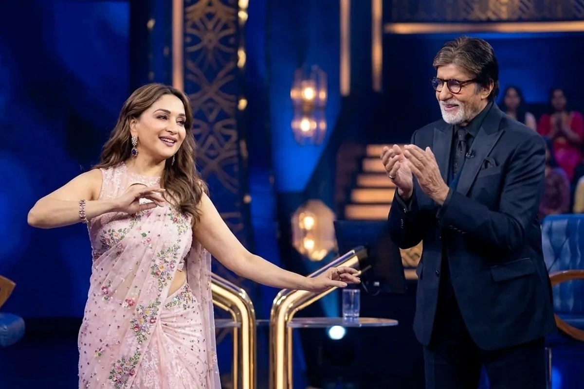 Madhuri Dixit Turns Chandramukhi On KBC;Leaves Amitabh Bachchan Impressed