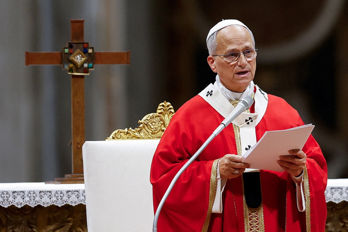 Pope Leo XIV Undergoes Successful Lung Surgery; Vatican Cancels Audiences Until October 20