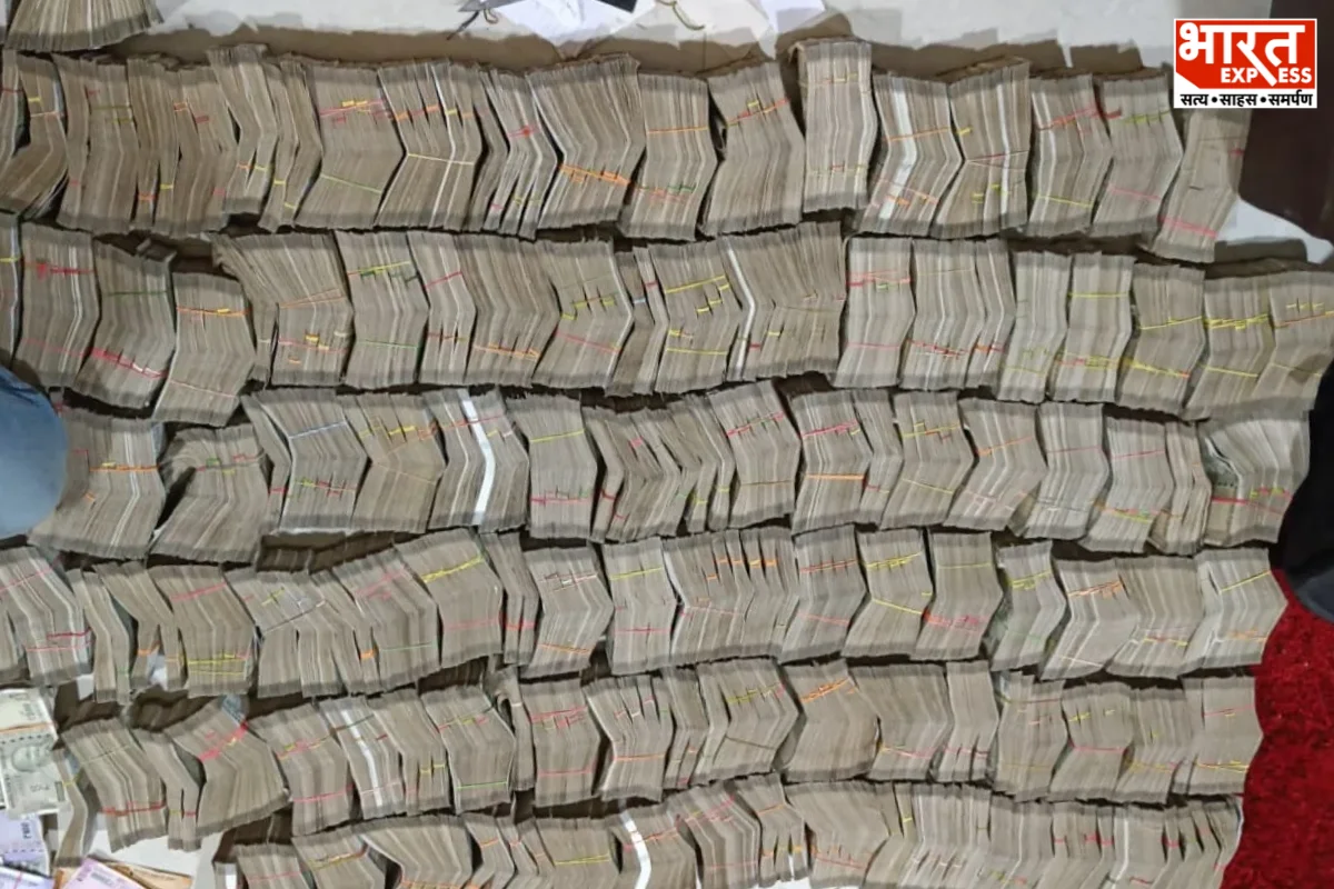 UP Police Recovers Cash Worth Up To Rs 5 Crore From Buried Drums In Prayagraj; Four Detained